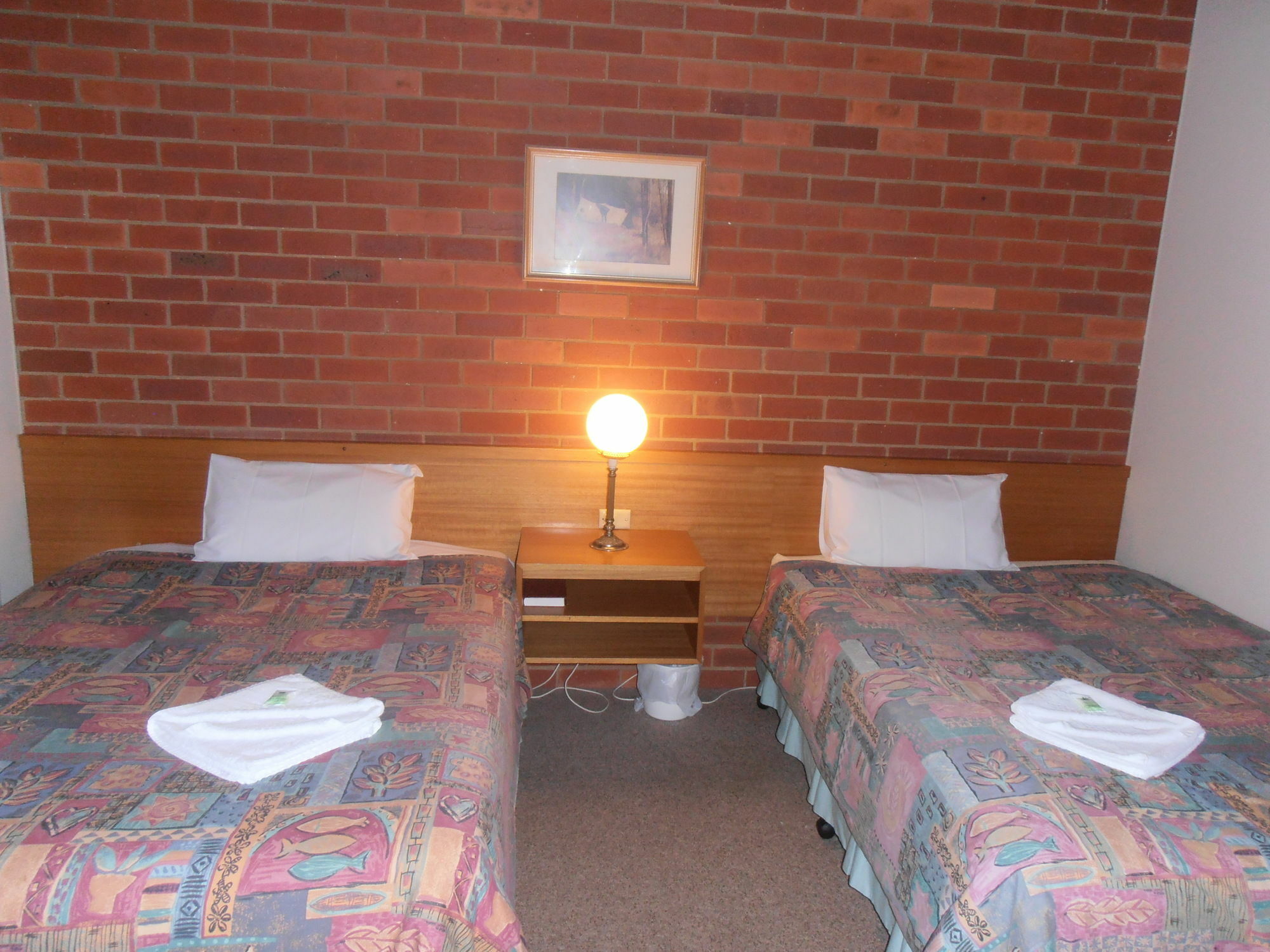All Rivers Motor Inn Эчука Экстерьер фото